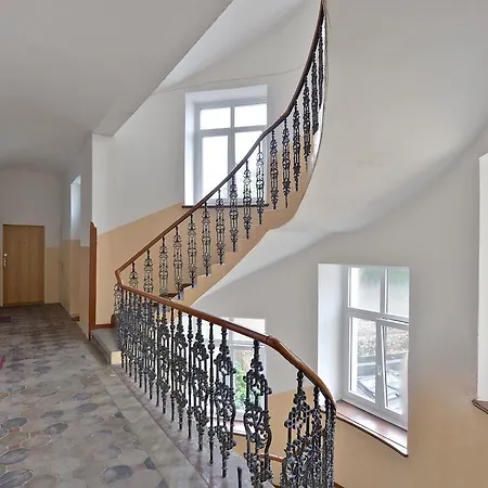 아파트 Comfort Rehorova *