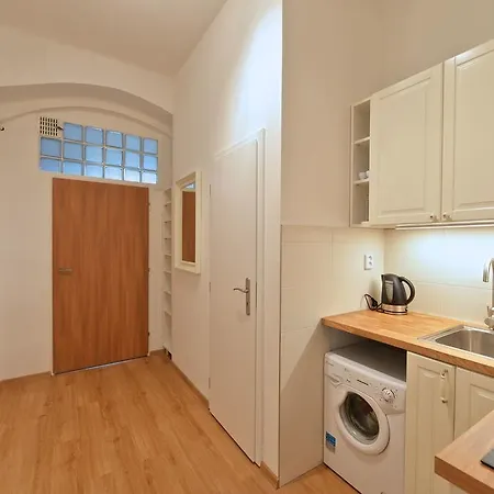 Comfort Rehorova Apartment Prague